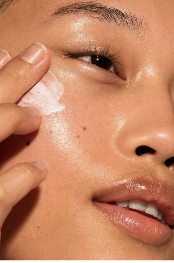 Mineral Infused Face Primer - Image 2